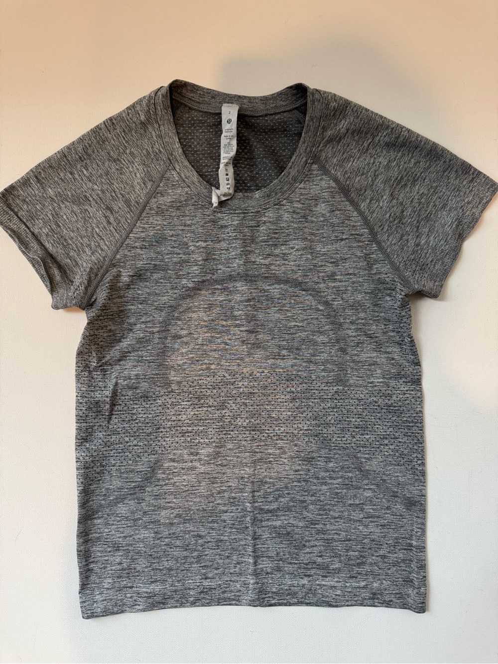 Lululemon Swiftly Tech Short Sleeve Race Length Heathered Gray Size 2